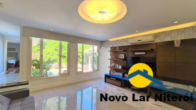 Imagem Casa com 3 Quartos à Venda, 298 m² em Sapê - Niterói