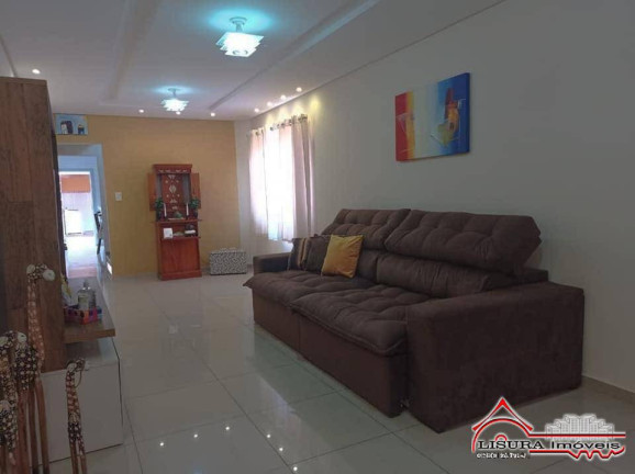Imagem Casa com 3 Quartos à Venda, 110 m² em Centro - Jacareí