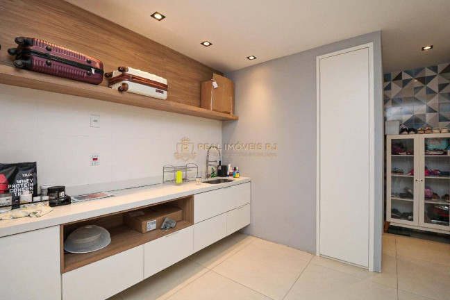 Imagem Casa com 6 Quartos à Venda, 600 m² em Recreio Dos Bandeirantes - Rio De Janeiro