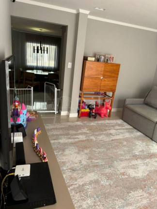 Imagem Sobrado com 3 Quartos à Venda, 248 m² Imagem Sobrado com 3 Quartos à Venda, 248 m²