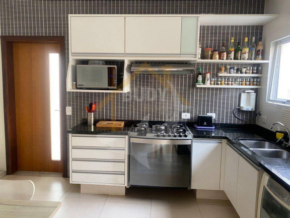 Imagem Casa com 4 Quartos à Venda, 300 m² em Alphaville - Santana De Parnaíba Imagem Casa com 4 Quartos à Venda, 300 m² em Alphaville - Santana De Parnaíba