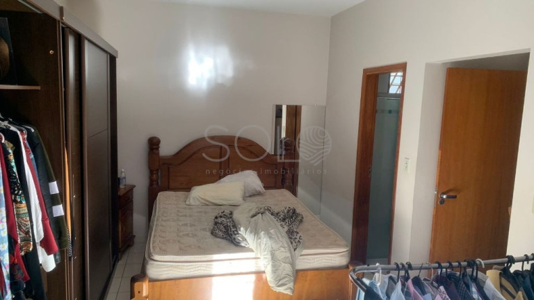 Imagem Casa com 2 Quartos à Venda, 300 m² em Centro - Araraquara Imagem Casa com 2 Quartos à Venda, 300 m² em Centro - Araraquara