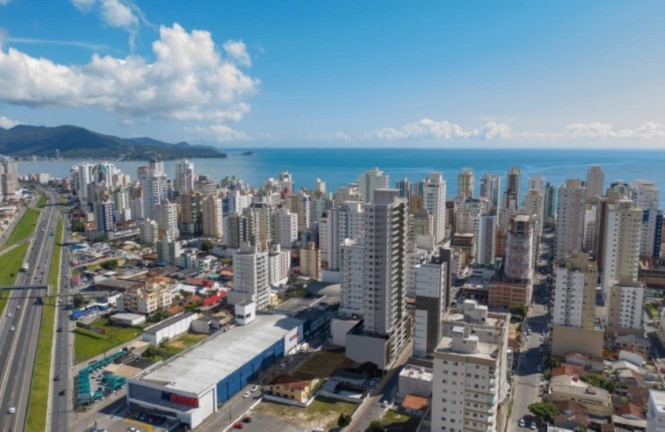 Imagem Imóvel com 4 Quartos à Venda, 176 m² em Itapema - Itapema