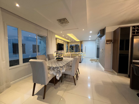 Imagem Casa com 3 Quartos à Venda, 300 m² em Pedra Branca - Palhoça Imagem Casa com 3 Quartos à Venda, 300 m² em Pedra Branca - Palhoça