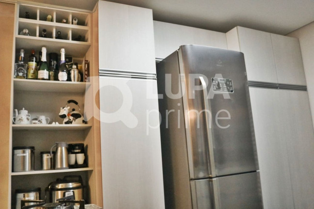 Imagem Casa com 3 Quartos à Venda, 360 m² em Jardim Guanca - São Paulo Imagem Casa com 3 Quartos à Venda, 360 m² em Jardim Guanca - São Paulo