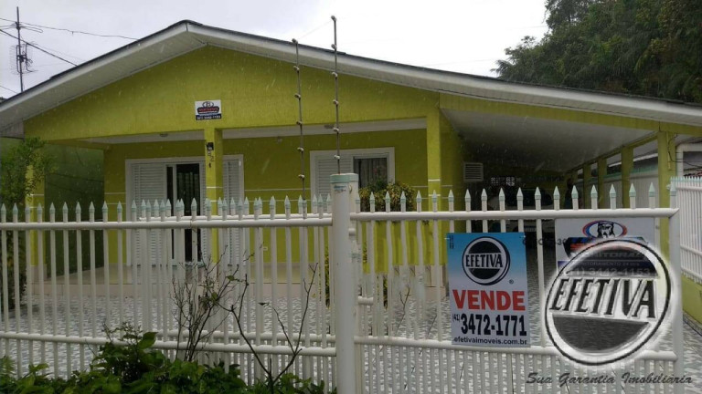 Casa com 8 Quartos à Venda, 440 m² em Cohapar - Guaratuba