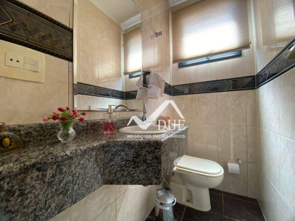 Imagem Apartamento com 3 Quartos à Venda, 125 m² em Embaré - Santos