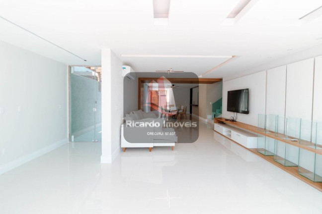 Imagem Imóvel com 5 Quartos à Venda, 322 m² em Ogiva - Cabo Frio