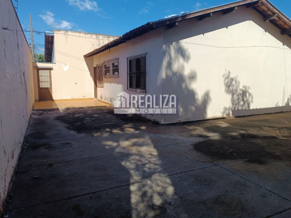 Imagem Casa com 3 Quartos à Venda, 300 m² em Vila Alvorada - Uberaba