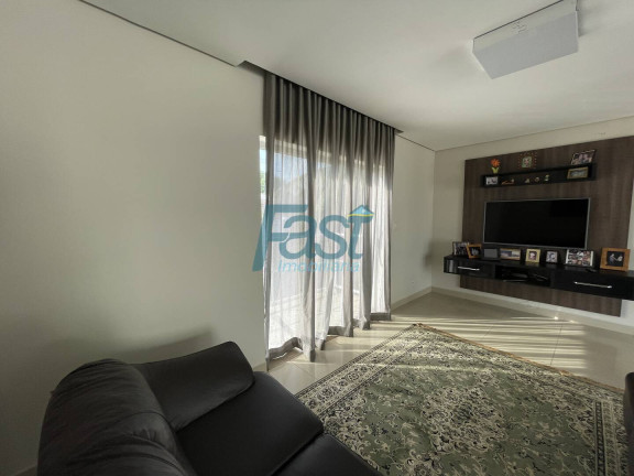Imagem Casa com 5 Quartos à Venda, 600 m² em Jardim Shangri-la - Cuiabá