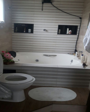 Imagem Casa com 4 Quartos à Venda, 350 m² em Vila Domitila - São Paulo