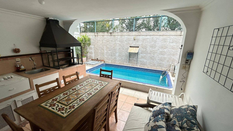 Imagem Casa com 4 Quartos à Venda, 436 m² em Alphaville - Santana De Parnaíba Imagem Casa com 4 Quartos à Venda, 436 m² em Alphaville - Santana De Parnaíba
