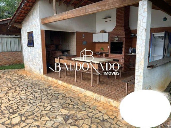 Imagem Imóvel com 2 Quartos à Venda, 1.761 m² em Centro - Extrema Imagem Imóvel com 2 Quartos à Venda, 1.761 m² em Centro - Extrema