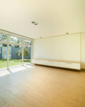 Imagem Casa com 4 Quartos à Venda, em Alphaville - Santana De Parnaíba Imagem Casa com 4 Quartos à Venda, em Alphaville - Santana De Parnaíba