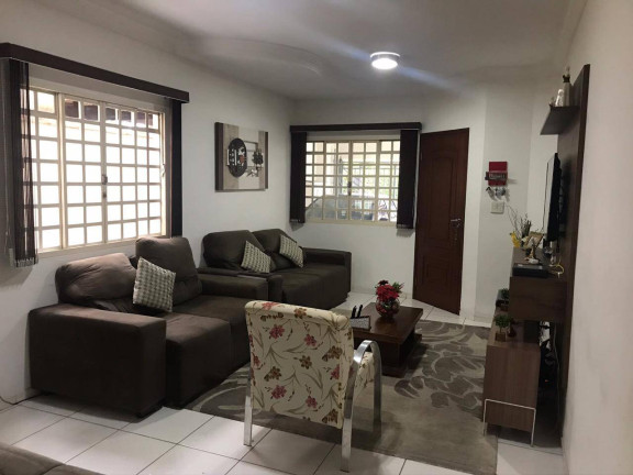 Sobrado com 3 Quartos à Venda, 125 m² em Esplanada Independência - Taubaté
