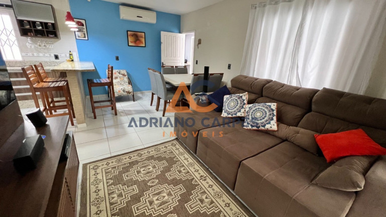 Imagem Casa com 3 Quartos à Venda, 107 m² em Itacolomi - Balneário Piçarras