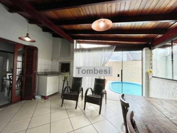 Imagem Casa com 3 Quartos à Venda, 140 m² em Parque Da Matriz - Cachoeirinha Imagem Casa com 3 Quartos à Venda, 140 m² em Parque Da Matriz - Cachoeirinha