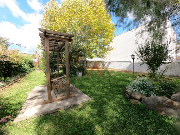 Imagem Casa com 3 Quartos à Venda, 208 m² em Trianon - Guarapuava