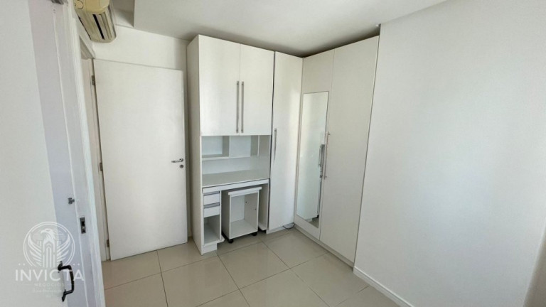Imagem Apartamento com 3 Quartos à Venda, 100 m² em Centro - Balneário Camboriú Imagem Apartamento com 3 Quartos à Venda, 100 m² em Centro - Balneário Camboriú