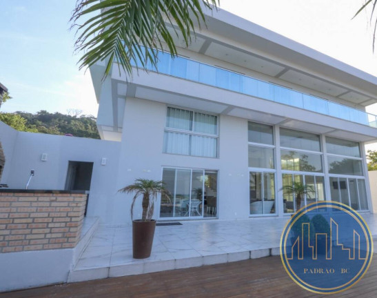 Imagem Casa com 6 Quartos para Temporada, 530 m² em Estaleiro - Balneário Camboriú Imagem Casa com 6 Quartos para Temporada, 530 m² em Estaleiro - Balneário Camboriú