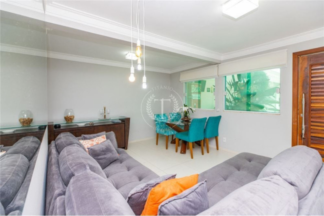 Imagem Casa com 3 Quartos à Venda, 180 m² em Parque Residencial Julia - São Paulo