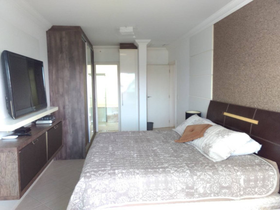 Imagem Casa com 4 Quartos para Temporada,  em Mariscal - Bombinhas
