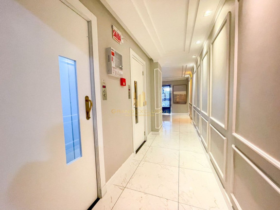 Imagem Apartamento com 3 Quartos à Venda, 92 m² em Centro - Balneário Camboriú Imagem Apartamento com 3 Quartos à Venda, 92 m² em Centro - Balneário Camboriú