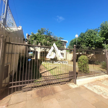 Casa com 2 Quartos à Venda,  em Centro - Cruz Alta