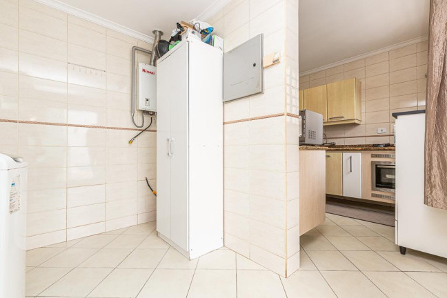 Imagem Sobrado com 4 Quartos à Venda, 206 m² em Santo Inácio - Curitiba Imagem Sobrado com 4 Quartos à Venda, 206 m² em Santo Inácio - Curitiba