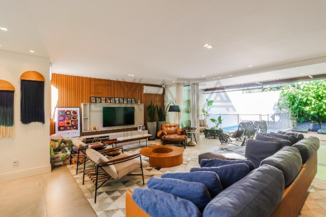Imagem Imóvel com 3 Quartos à Venda, 259 m² em Jardim Morumbi - São Paulo Imagem Imóvel com 3 Quartos à Venda, 259 m² em Jardim Morumbi - São Paulo