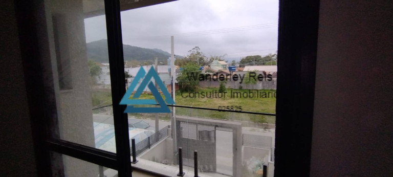 Imagem Casa com 3 Quartos à Venda, 126 m² em Ponta Das Canas - Florianópolis Imagem Casa com 3 Quartos à Venda, 126 m² em Ponta Das Canas - Florianópolis