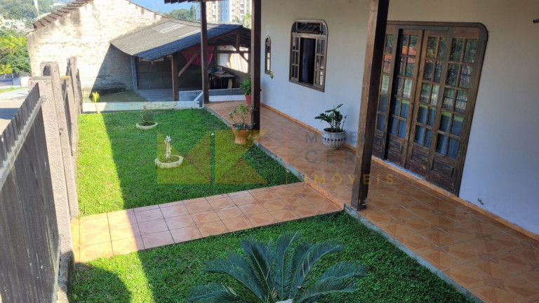 Imagem Casa com 3 Quartos à Venda, 172 m² em água Verde - Blumenau Imagem Casa com 3 Quartos à Venda, 172 m² em água Verde - Blumenau