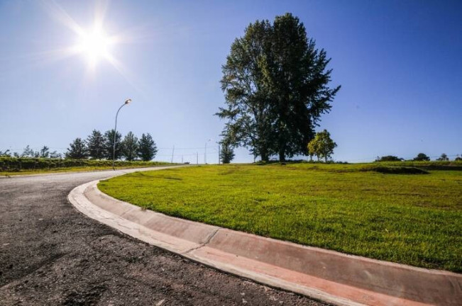 Terreno em Condomínio à Venda, 1.000 m² em Balneário São José - Jundiaí