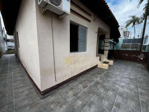 Imagem Casa com 3 Quartos à Venda, 250 m² em Canto - Florianópolis