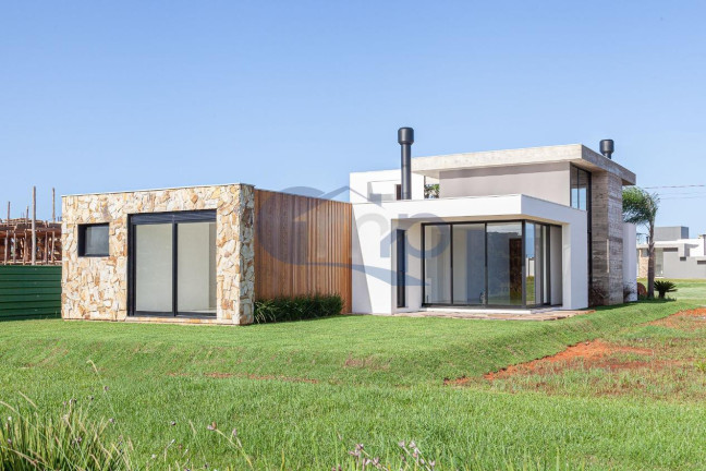 Imagem Casa de Condomínio com 3 Quartos à Venda, 204 m² em Engenho Velho - Torres