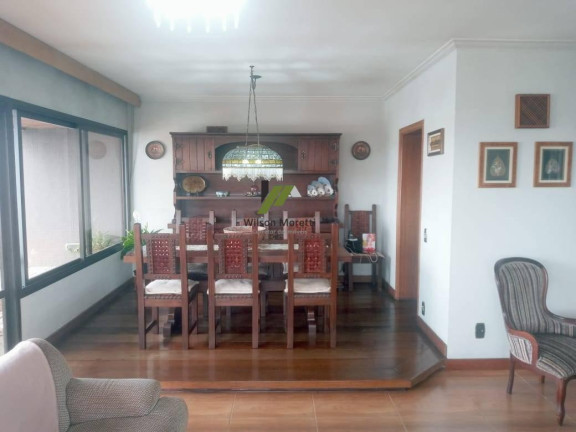 Imagem Apartamento com 4 Quartos à Venda, 157 m²