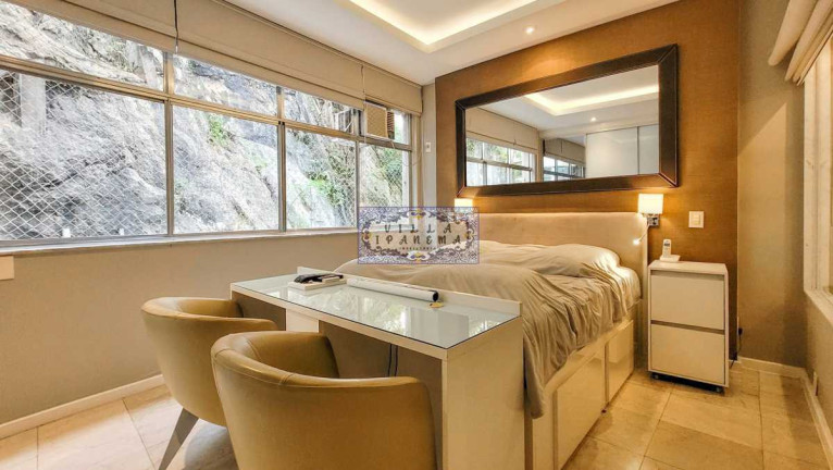 Imagem Apartamento com 4 Quartos à Venda, 220 m² em Lagoa - Rio De Janeiro
