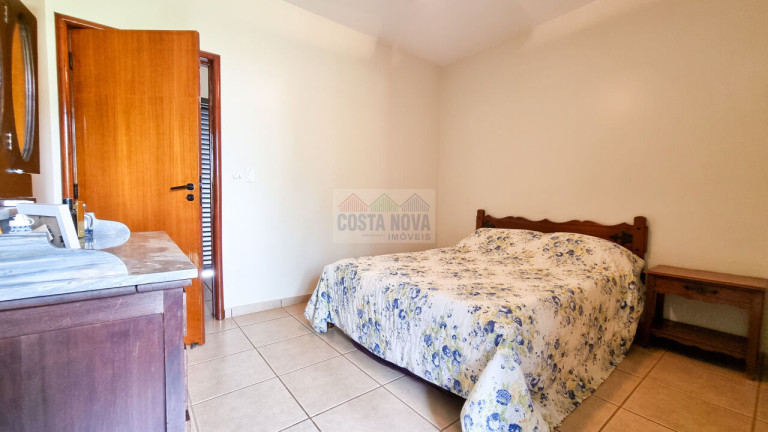 Imagem Casa com 5 Quartos à Venda, 480 m² em Residencial Aldeia Do Vale - Goiânia Imagem Casa com 5 Quartos à Venda, 480 m² em Residencial Aldeia Do Vale - Goiânia