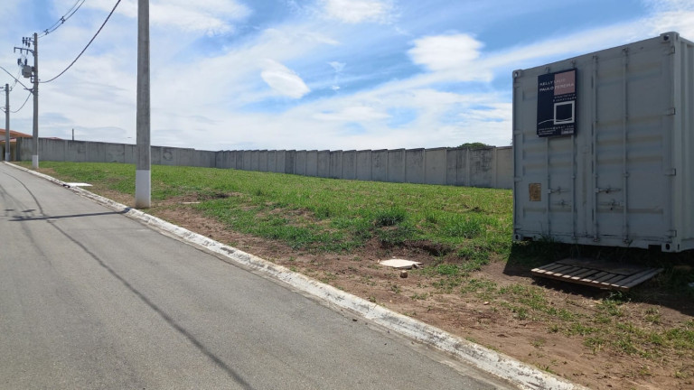 Imagem Terreno em Condomínio à Venda, 250 m² em Centro - Taubaté