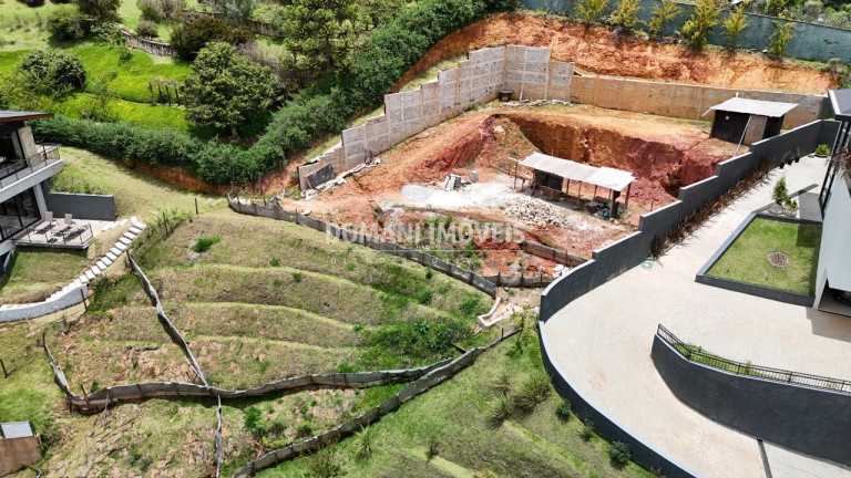 Imagem Terreno à Venda, 1.010 m² em Região Do Alto Do Capivari - Campos Do Jordão Imagem Terreno à Venda, 1.010 m² em Região Do Alto Do Capivari - Campos Do Jordão