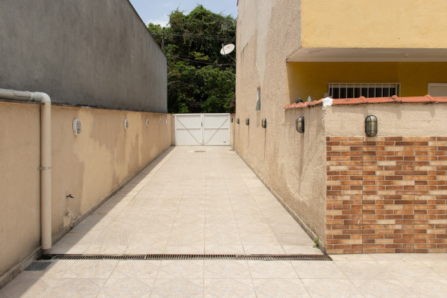 Imagem Sobrado com 2 Quartos para Alugar, em Campo Grande - Rio De Janeiro Imagem Sobrado com 2 Quartos para Alugar, em Campo Grande - Rio De Janeiro