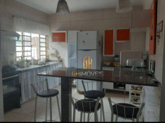 Imagem Sobrado com 4 Quartos à Venda, 250 m² em Santo Antônio - Goiânia Imagem Sobrado com 4 Quartos à Venda, 250 m² em Santo Antônio - Goiânia