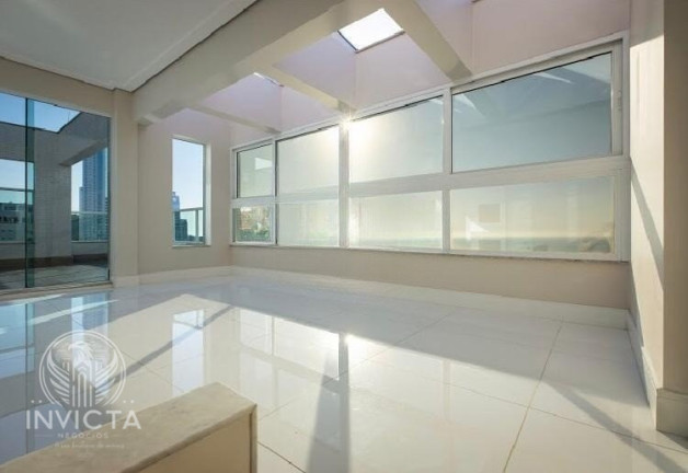 Imagem Cobertura com 3 Quartos à Venda, 242 m² em Centro - Balneário Camboriú Imagem Cobertura com 3 Quartos à Venda, 242 m² em Centro - Balneário Camboriú