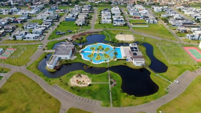 Imagem Casa de Condomínio com 5 Quartos à Venda, 310 m² em Zona Nova - Capão Da Canoa