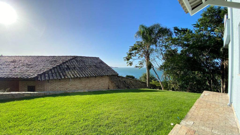 Imagem Casa de Condomínio com 3 Quartos à Venda, 337 m² em Bombinhas - Bombinhas Imagem Casa de Condomínio com 3 Quartos à Venda, 337 m² em Bombinhas - Bombinhas