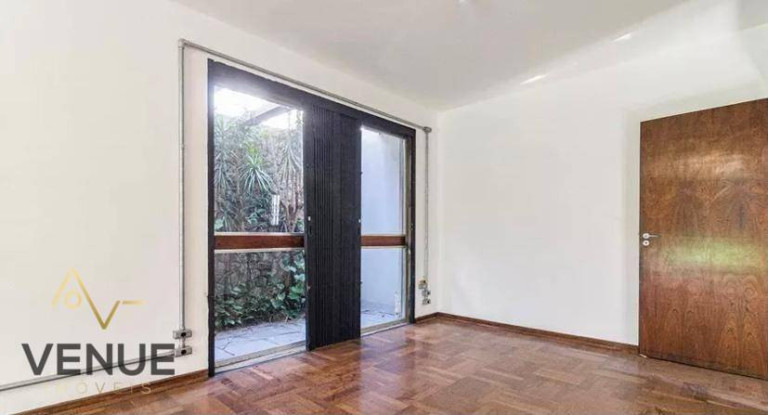 Imagem Sobrado com 3 Quartos à Venda, 231 m² em Jardim Das Bandeiras - São Paulo