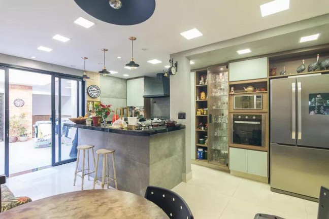 Imagem Casa com 3 Quartos à Venda, 256 m² em Vila Floresta - Santo André Imagem Casa com 3 Quartos à Venda, 256 m² em Vila Floresta - Santo André