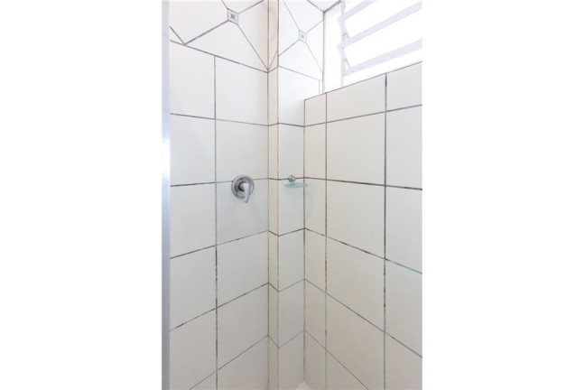 Imagem Imóvel com 1 Quarto à Venda,  em Petrópolis - Porto Alegre