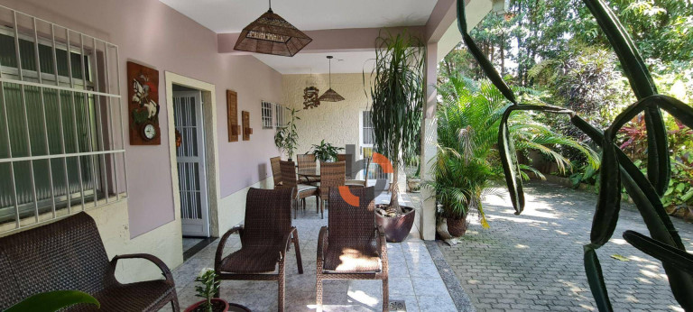 Imagem Casa com 3 Quartos à Venda, 152 m² em Carmari - Nova Iguaçu Imagem Casa com 3 Quartos à Venda, 152 m² em Carmari - Nova Iguaçu