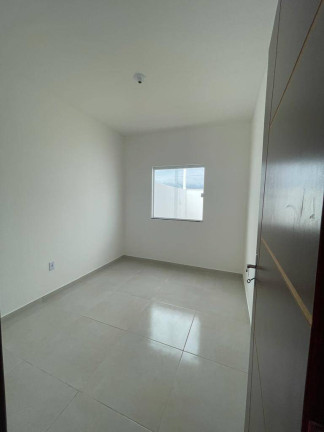Imagem Casa com 2 Quartos à Venda, 125 m² em Feira De Santana